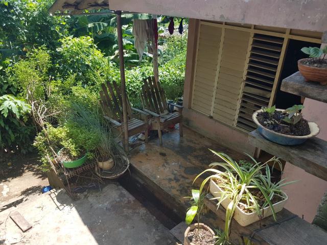 Cerca de río y playa