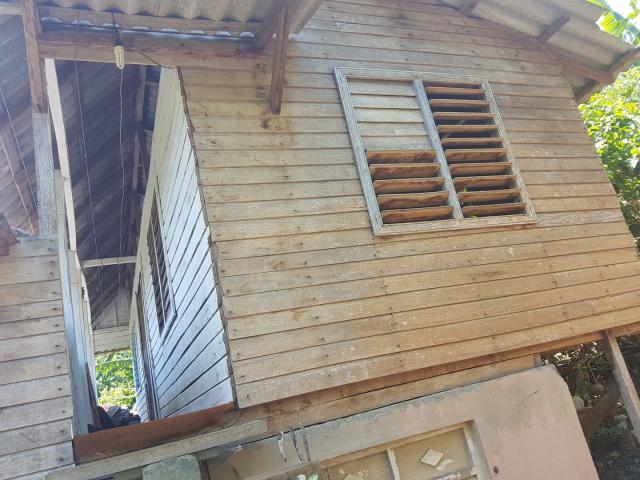 Cerca de río y playa