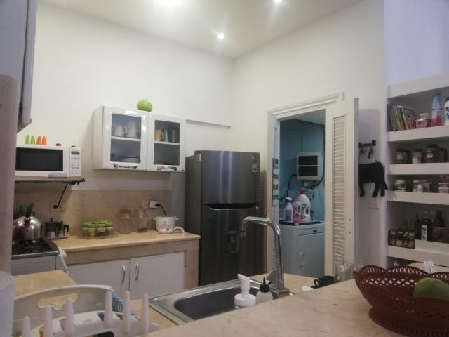 VENDO APTO: 4 CUARTOS/4 BAÑOS EN LA RAMPA, ADECUADO P/HOSTAL, CON COCINA COMEDOR GRANDE (35 m2)