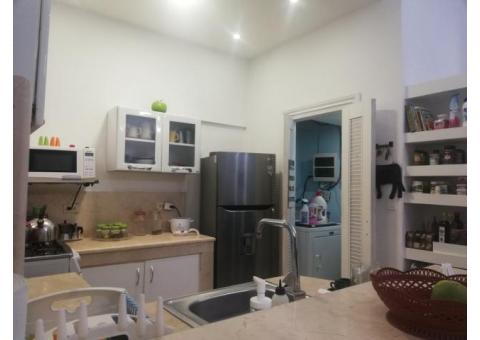 VENDO APTO: 4 CUARTOS/4 BAÑOS EN LA RAMPA, ADECUADO P/HOSTAL, CON COCINA COMEDOR GRANDE (35 m2)