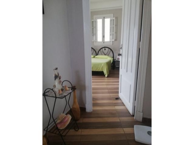 VENDO APTO: 4 CUARTOS/4 BAÑOS EN LA RAMPA, ADECUADO P/HOSTAL, CON COCINA COMEDOR GRANDE (35 m2)