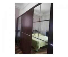 VENDO APTO: 4 CUARTOS/4 BAÑOS EN LA RAMPA, ADECUADO P/HOSTAL, CON COCINA COMEDOR GRANDE (35 m2)