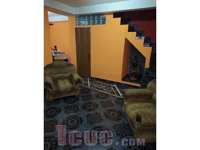 53 5 1173680 y 76903885 VENDO mi Casa de 3 Niveles