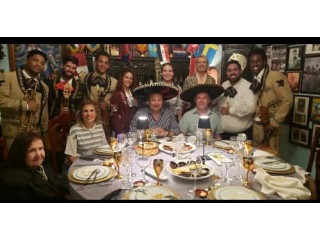 Mariachi Real Azteca de Cuba