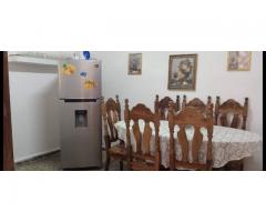 Vendo casa de 5 cuartos y 2 baños (remodelada). (Cerca de Cda. de Luyanó). Lawton.