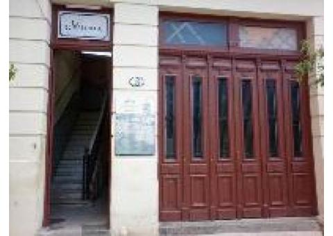 Especialidad en mariscos y pescados elaborados e..