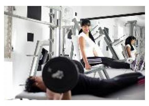 Un lugar muy amplio con buena cantidad de aparat..