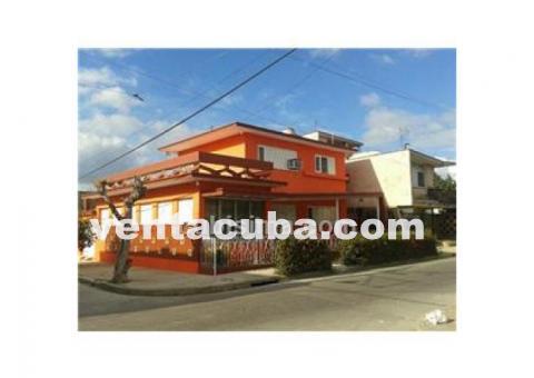 Vendo casa independiente de dos plantas en zona ..