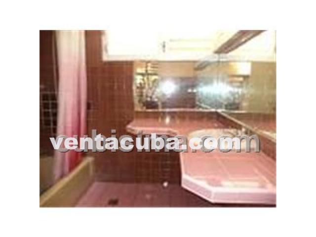 Vendo casa independiente de dos plantas en zona ..