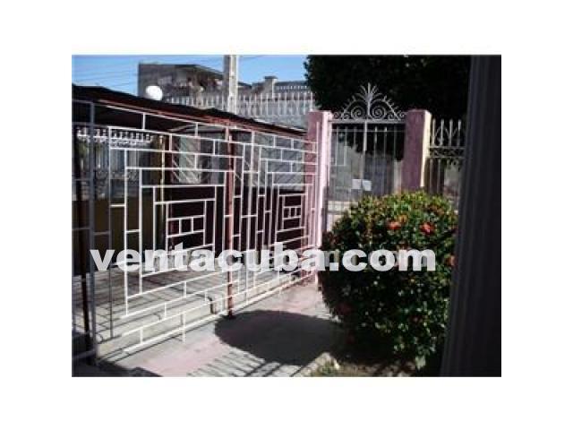 se vende en camaguey casa 5 cuartos muy buen est..