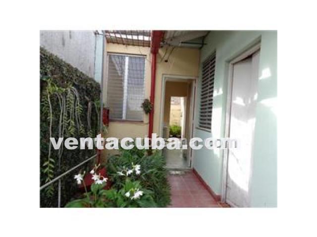 acabo de rebajar en camaguey 5 cuartos 2 baños ..