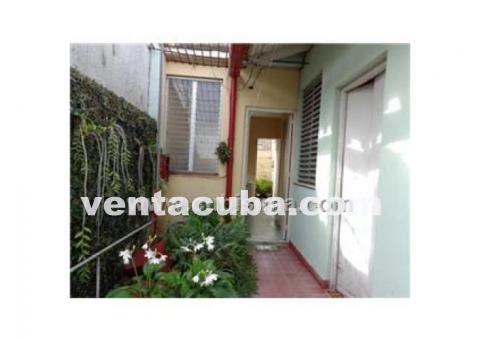 acabo de rebajar en camaguey 5 cuartos 2 baños ..