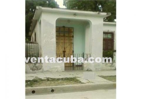 Vendo casa independiente separada por pasillos l..