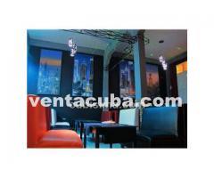 Se vende casa bien céntrica, nueva y decoració..