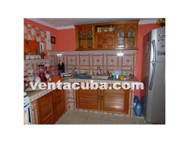 2 casas a vender a holguin, cuba
Precio: 140000
..