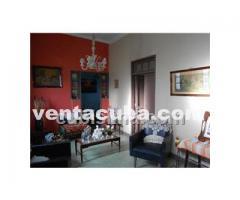 Casa colonial de 3 ctos  y medio con muchas como..