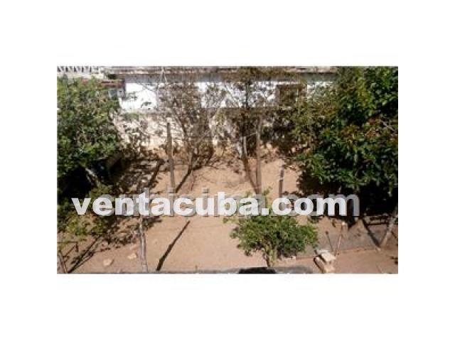 Vivienda de una sola planta (placa libre) constr..