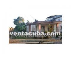 Vivienda de una sola planta (placa libre) constr..