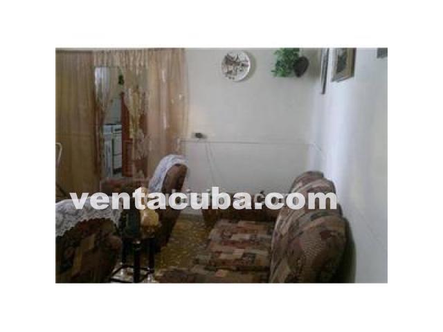 Dirección de la casa: Calle 15, No.7-A e/Calle ..