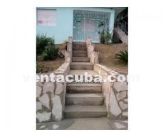 Casa fabricada en el 2011. Tiene 3 cuartos, coci..