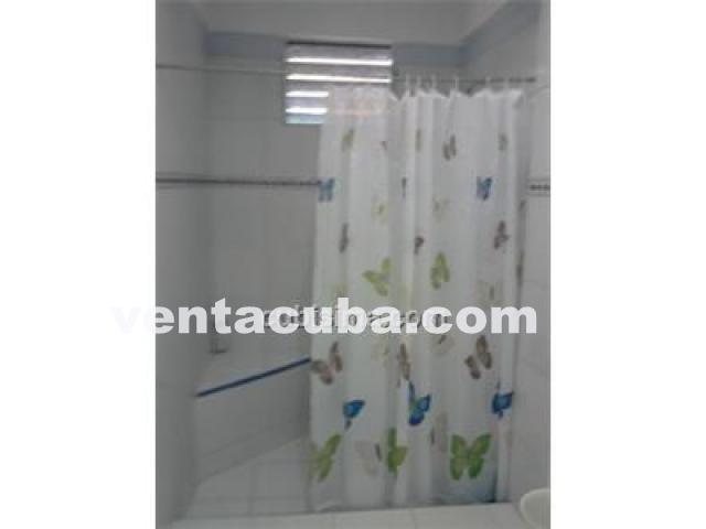 Casa fabricada en el 2011. Tiene 3 cuartos, coci..