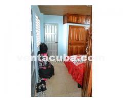 hermosa casa de portal,sala,dos habitaciones mat..