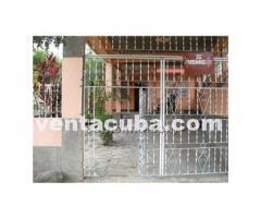 Casa de 4 cuartos 55000 cuc en calle altos de qu..