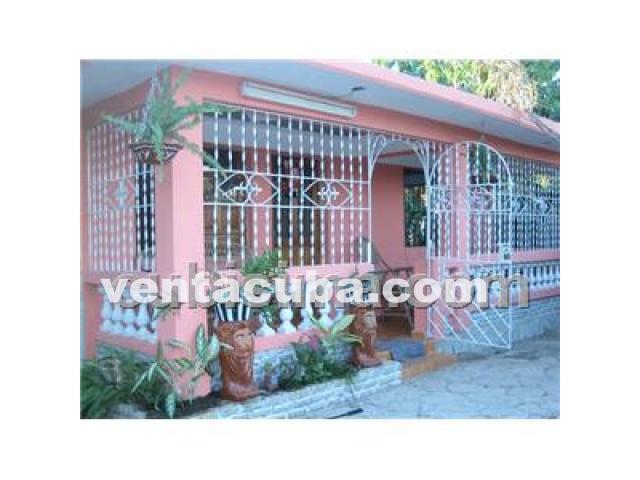 Hola a todos, Casa en venta en el reparto Santa ..