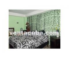 Se vende casa en el centro de la ciudad de Santi..