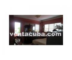 casa de dos niveles el 1ro tiene portal, recibid..