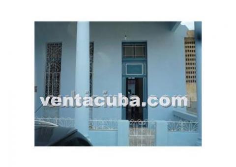 Se vende casa en Guines, Mayabeque. Estilo colon..
