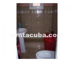 Precio negociable casa-apartamento en bajos, amp..