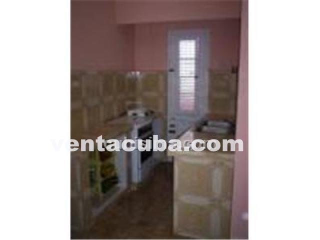 Precio negociable casa-apartamento en bajos, amp..