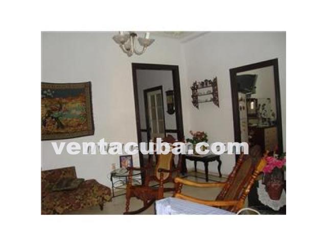 vendo apto de 5 habitaciones y con garaje en el ..