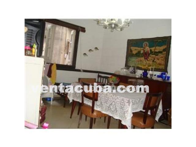 vendo apto de 5 habitaciones y con garaje en el ..