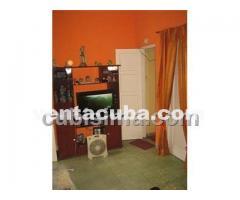 Casa urbana,construida el año 1951 compuesta en..