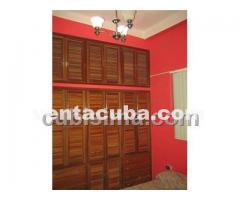 Casa urbana,construida el año 1951 compuesta en..