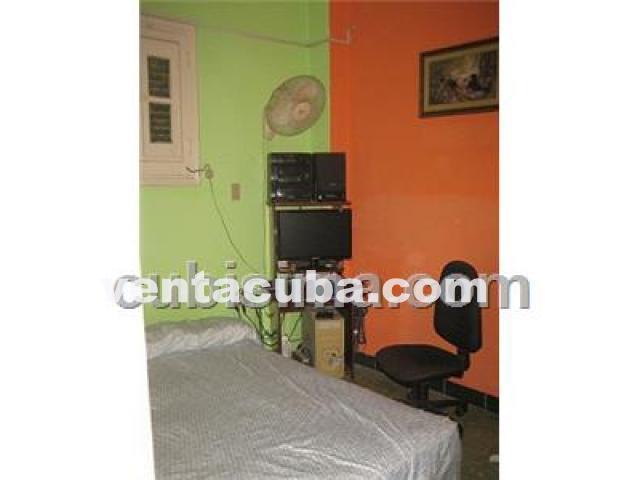 Casa urbana,construida el año 1951 compuesta en..