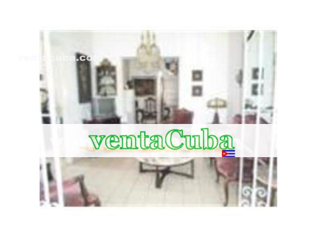 - HERMOSA CASA ART-DECO/LISTA PARA VIVIRLA,EN EL..