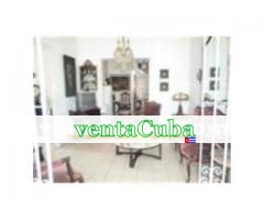 - HERMOSA CASA ART-DECO/LISTA PARA VIVIRLA,EN EL..