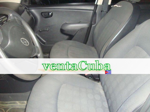 vendo hyundai i10 2010 automatico en (cuc 29,500..