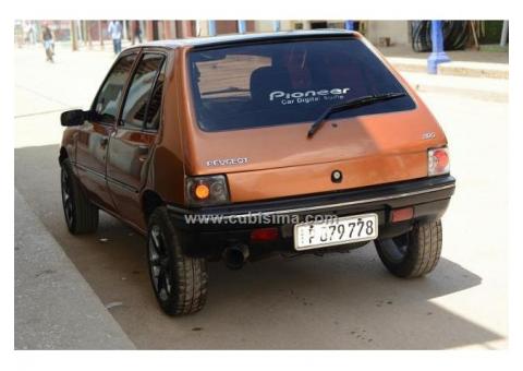vendo peugeot 205 diesel con aire me arreglo 537..