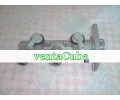 vendo bomba de freno moderna toyota de doble sec..