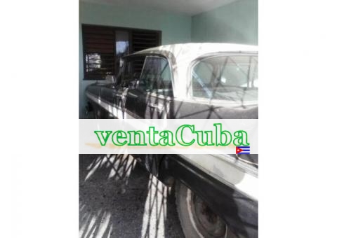 vendo plymouth del año 1958, con moto..