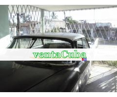 vendo  plymouth del a&ntildeo 1958, con moto..