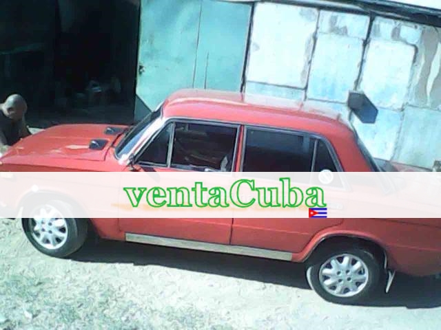 vendo lada 1600 motor grande caja 5ta diferencia..