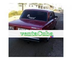 gangaaa-se vende lada 2105 de petr&oacuteleo..