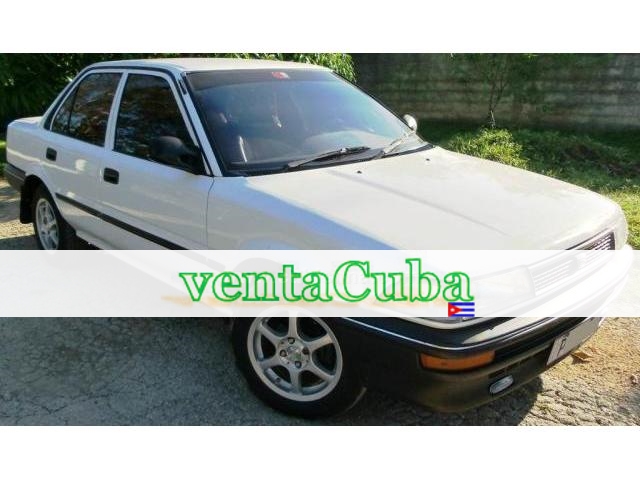 vendo toyota corolla del 90 automatico muy fuert..