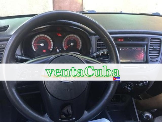 kia rio 2008 hecho 2011 con todo.