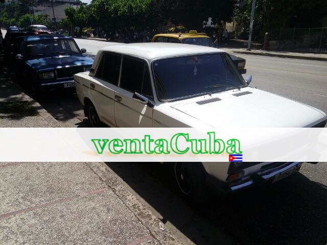 vendo lada 1600 o cambio llamar 52946856.
